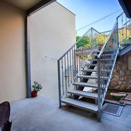 Apartment Domina Vis Zewnętrze zdjęcie