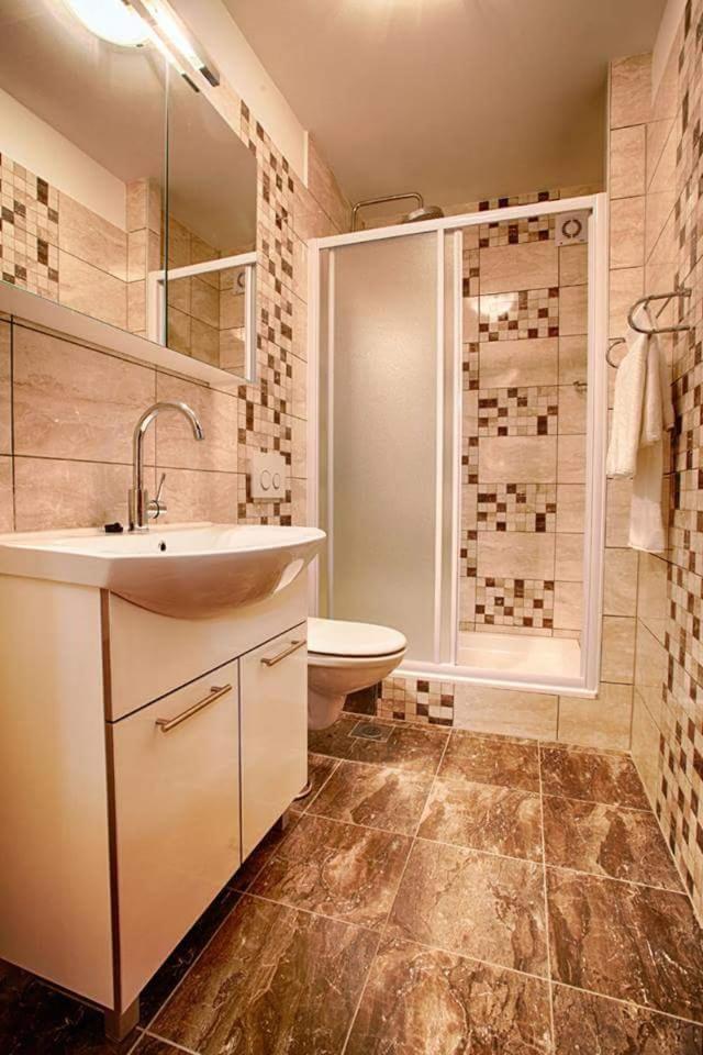 Apartment Domina Vis Zewnętrze zdjęcie